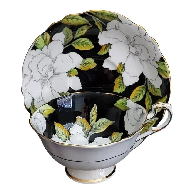 1940’s Paragon by Appointment Teacup Saucer Royal Family Commissioned h.m. The Queen & h.m. Queen Mary Double Warrants White Gardenia Pattern