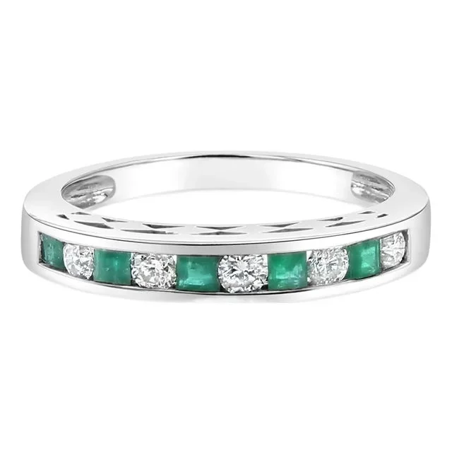 Emerald & Diamond Diamond Wedding Band 14k White Gold, Size 8.5