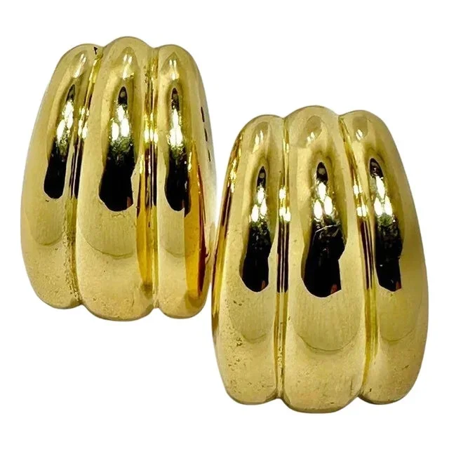 Vintage Tiffany & Co. Yellow Gold Fluted Clip-on Earrings Ideal for Everyday or More